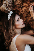 Laden Sie das Bild in den Galerie-Viewer, Headpiece "Bella"