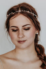 Laden Sie das Bild in den Galerie-Viewer, Flora Headpiece